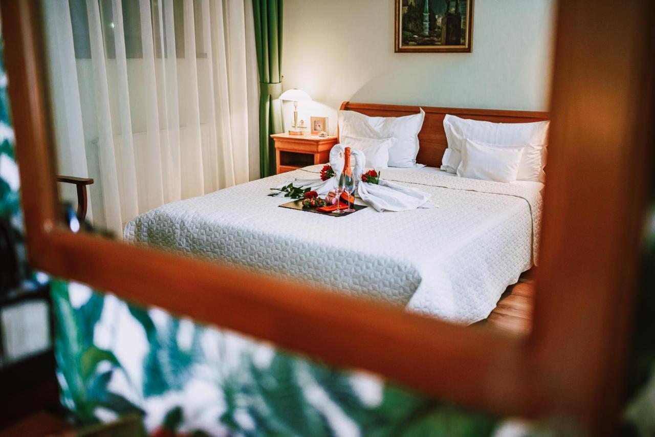 Septimia Hotels & Spa Resort Odorheiu Secuiesc Esterno foto