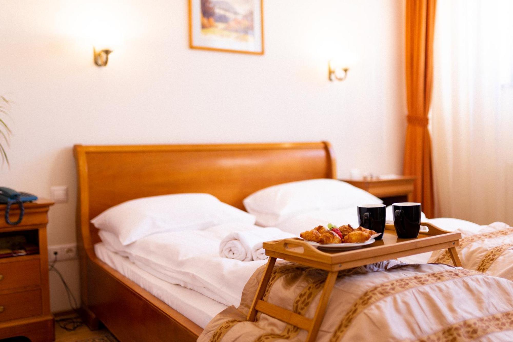 Septimia Hotels & Spa Resort Odorheiu Secuiesc Esterno foto